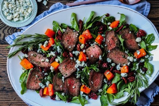 Mocha-Rubbed Steak & Spinach Salad – Move into fall by topping this juicy, spice-rubbed steak and fresh spinach with roasted squash, dried cranberries and pecans, then drizzle with a white balsamic rosemary vinaigrette! #steaksalad #steakandspinachsalad #butternutsquash #fallrecipes #healthyfalldinners #ketodinnerrecipes #glutenfreerecipes #giveitsomethyme | giveitsomethyme.com