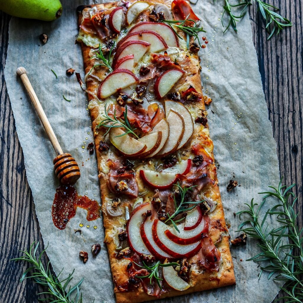 Pear and Brie Flatbread Pizza with Prosciutto Give it Some Thyme